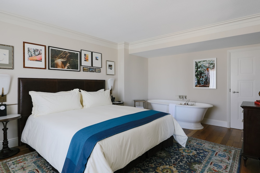 The Reserve at Park MGM — Hotel rooms in Las Vegas, Nevada