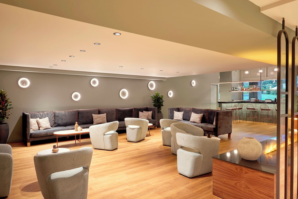 Zeus Essence Wyndham Athens Residence — Restaurant & bars in Athens, Attica