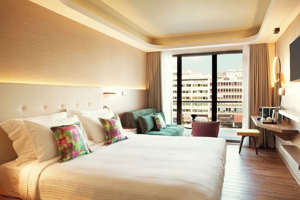 Zeus Essence Wyndham Athens Residence — Hotel rooms in Athens, Attica