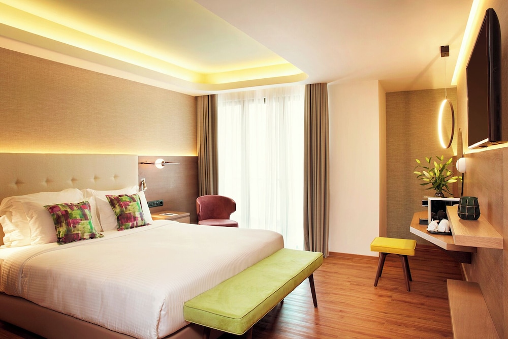 Zeus Essence Wyndham Athens Residence — Hotel rooms in Athens, Attica