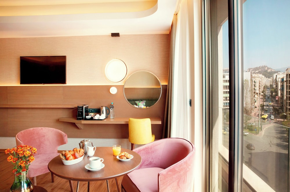 Zeus Essence Wyndham Athens Residence — Hotel rooms in Athens, Attica