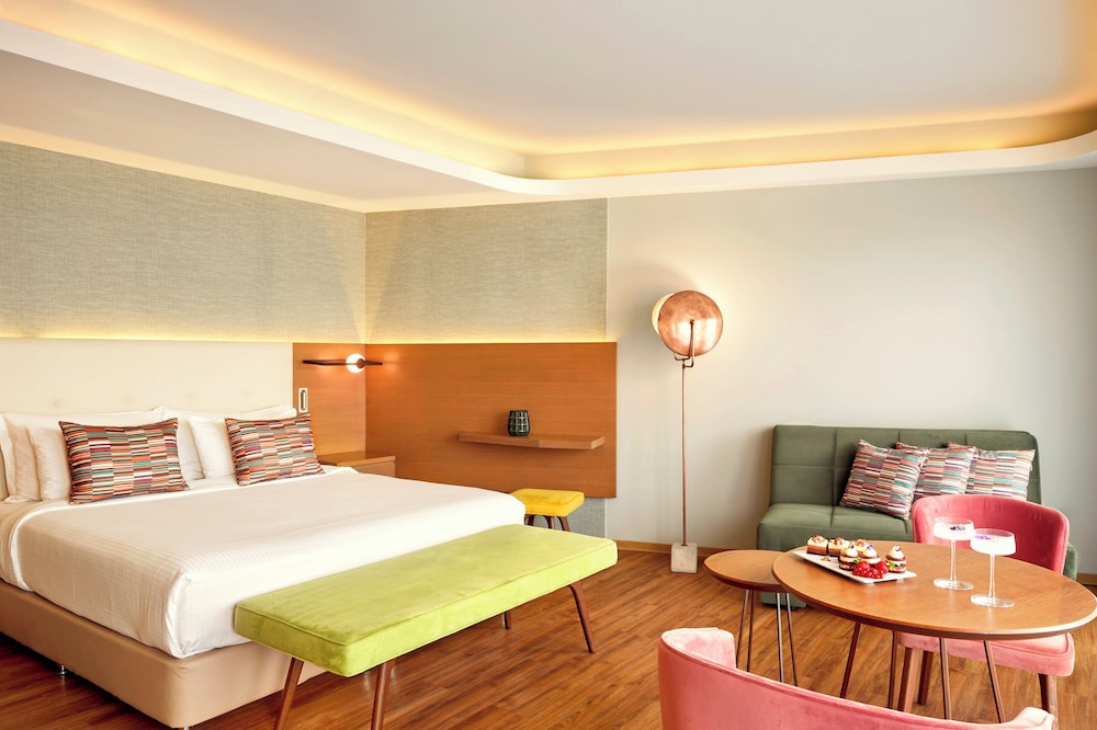 Zeus Essence Wyndham Athens Residence — Hotel rooms in Athens, Attica