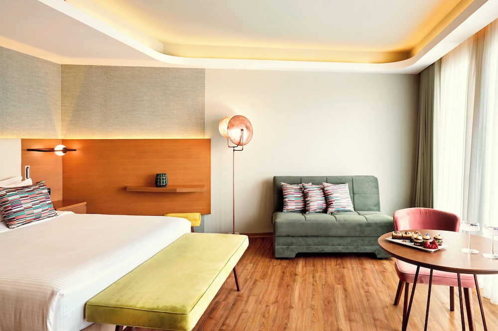 Zeus Essence Wyndham Athens Residence — Hotel rooms in Athens, Attica