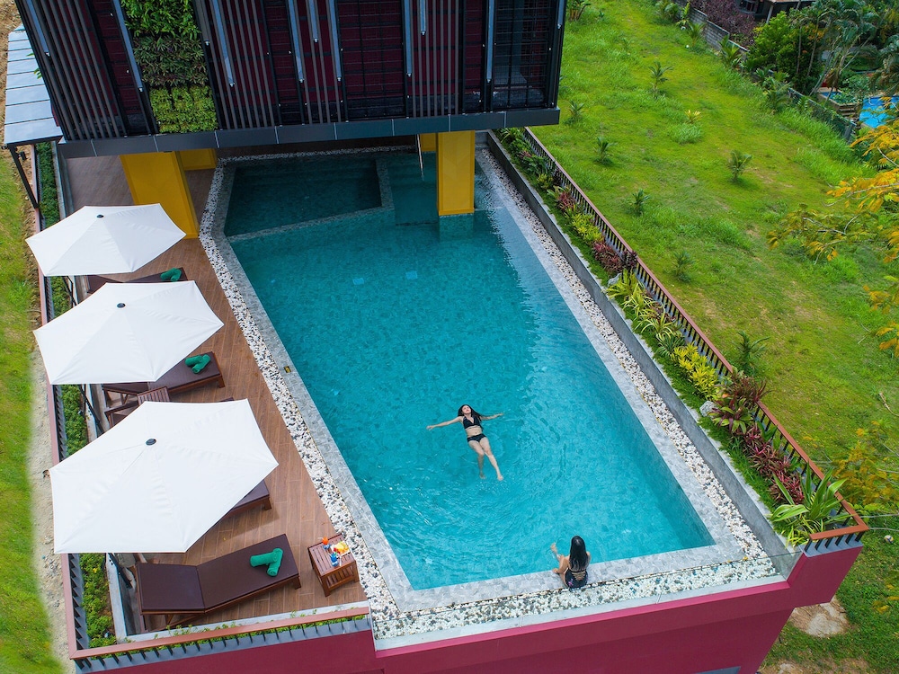 Le Resort and Villas — Swimming pool in Rawai, Phuket Province