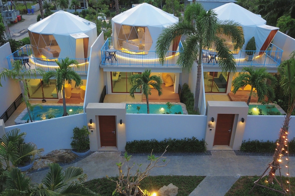 Le Resort and Villas — Hotel building in Rawai, Phuket Province