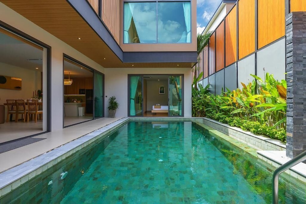 Le Resort and Villas — Swimming pool in Rawai, Phuket Province