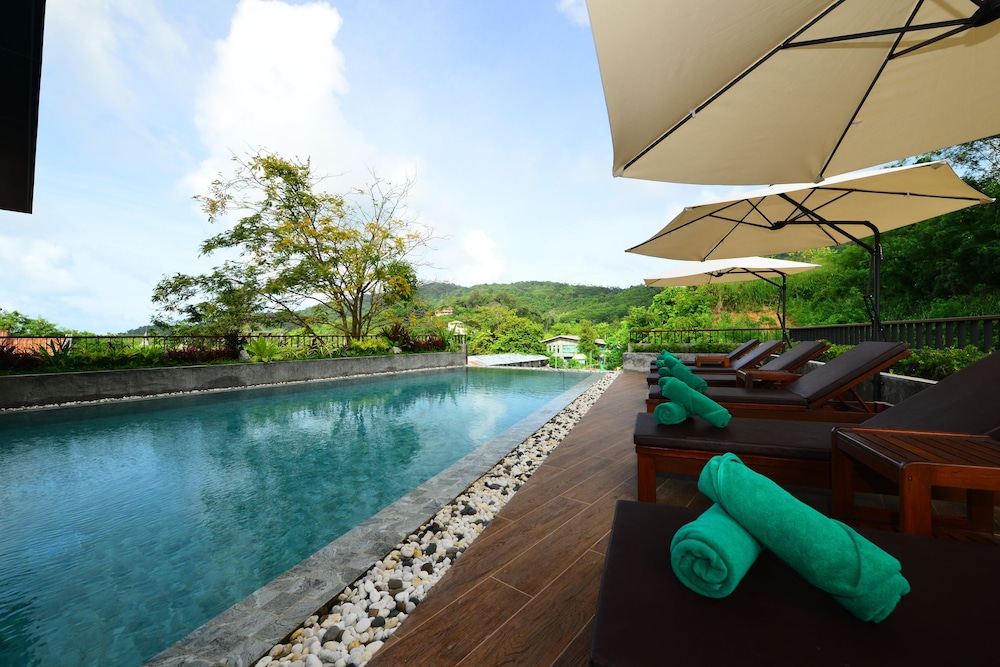 Le Resort and Villas — Swimming pool in Rawai, Phuket Province