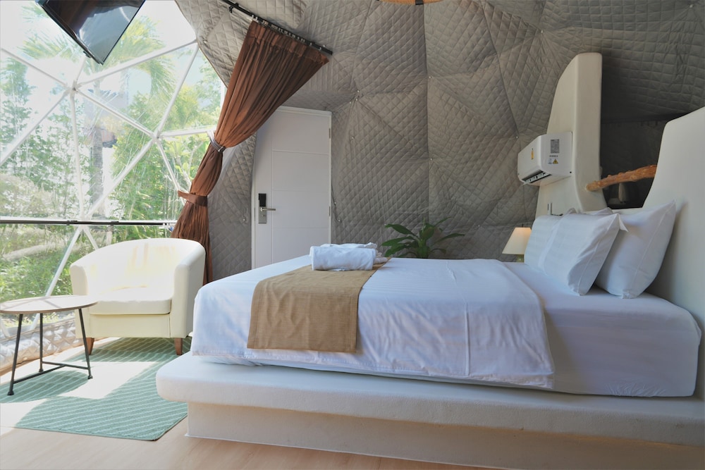 Le Resort and Villas — Hotel rooms in Rawai, Phuket Province