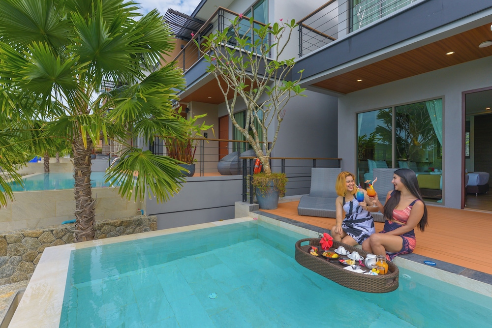 Le Resort and Villas — Swimming pool in Rawai, Phuket Province
