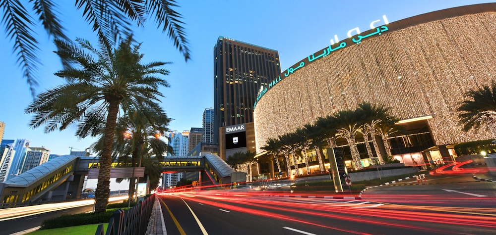 Rove Dubai Marina — Attractions in the area in Dubai