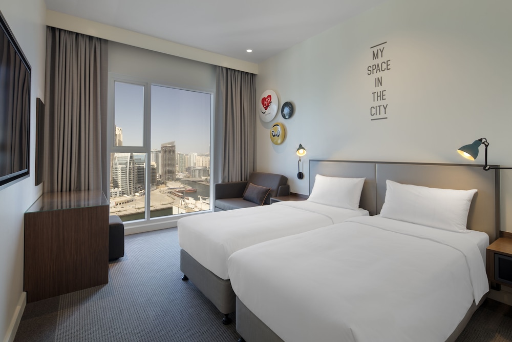 Rove Dubai Marina — Hotel rooms in Dubai