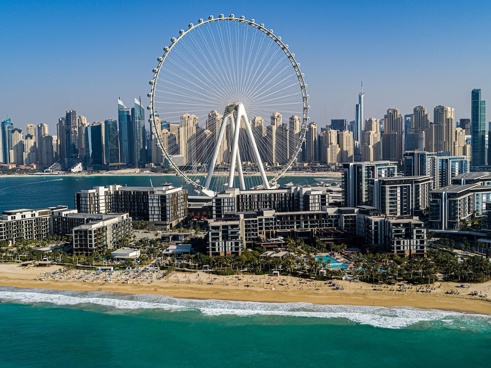 Rove Dubai Marina — Attractions in the area in Dubai