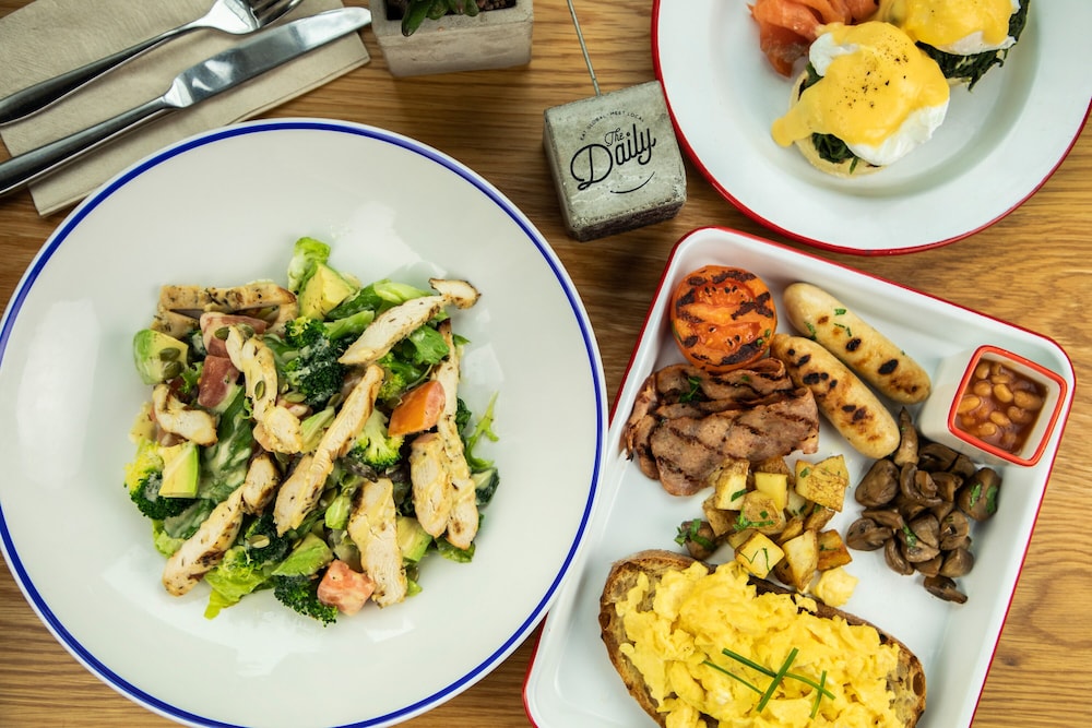 Rove Dubai Marina — Restaurant & bars in Dubai