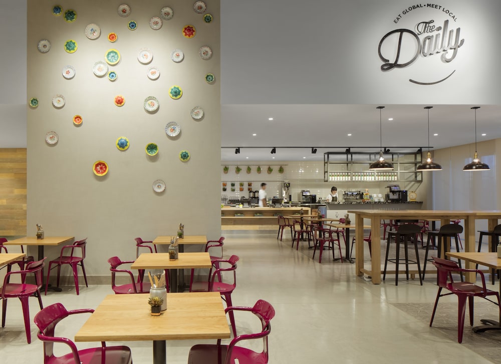 Rove Dubai Marina — Restaurant & bars in Dubai