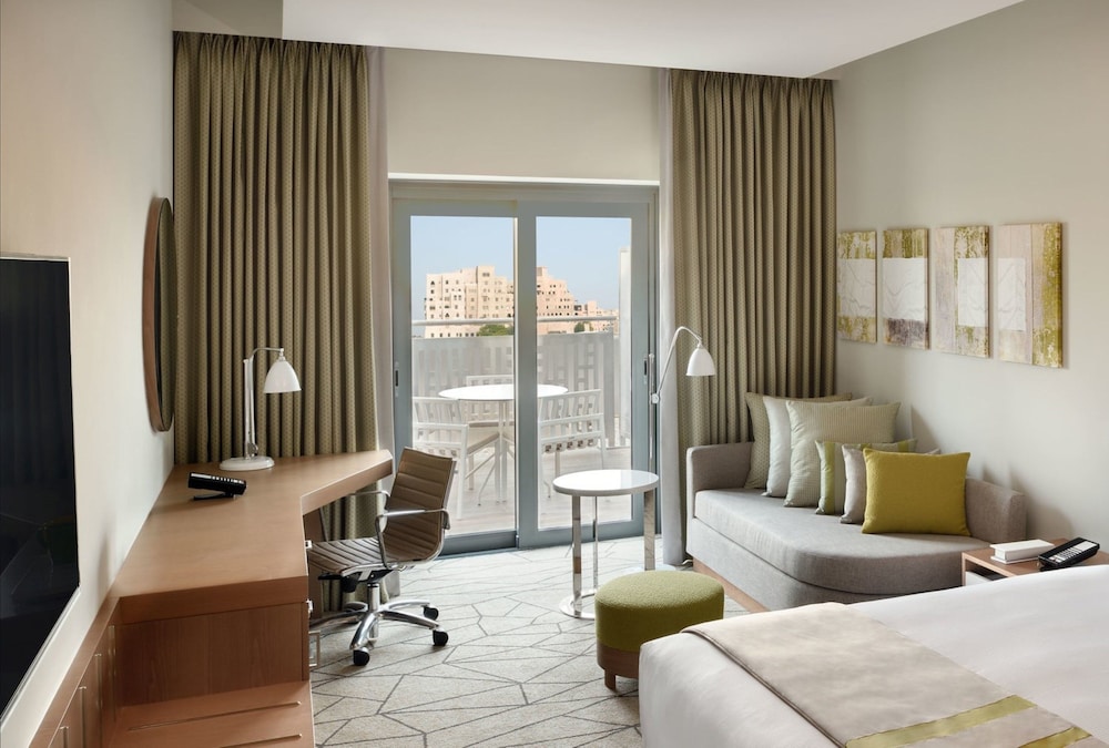 Holiday Inn & Suites Dubai Festival City by IHG — Hotel rooms in Dubai