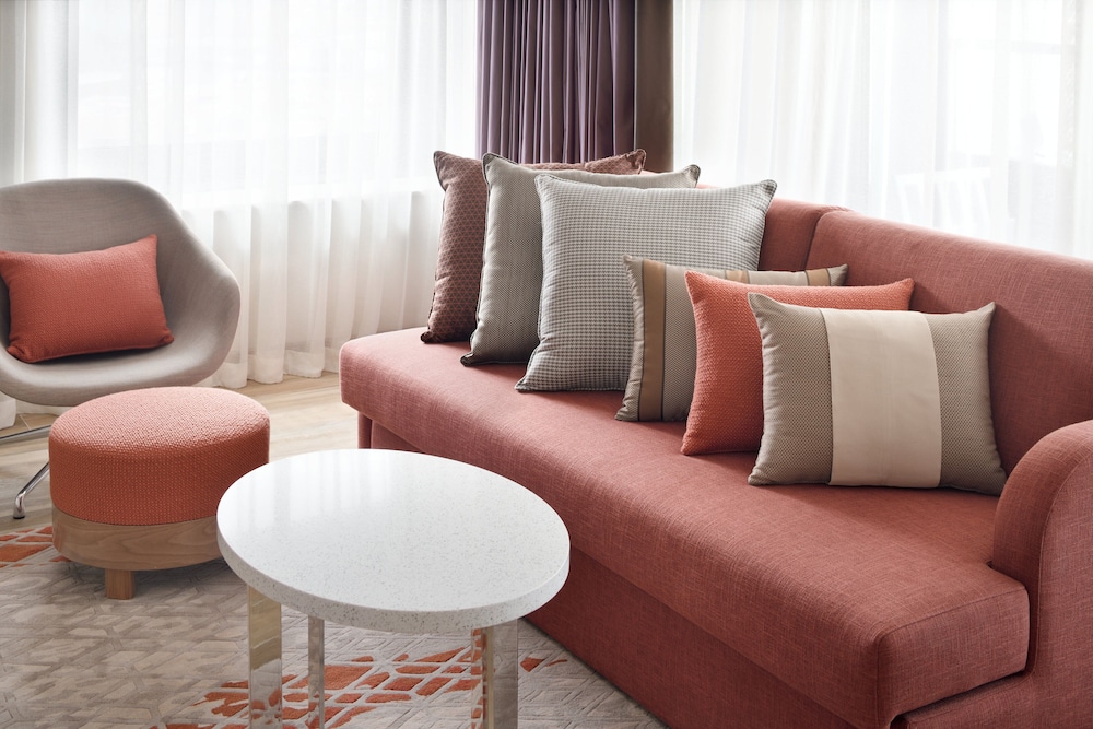 Holiday Inn & Suites Dubai Festival City by IHG — Hotel rooms in Dubai
