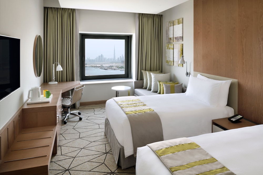 Holiday Inn & Suites Dubai Festival City by IHG — Hotel rooms in Dubai