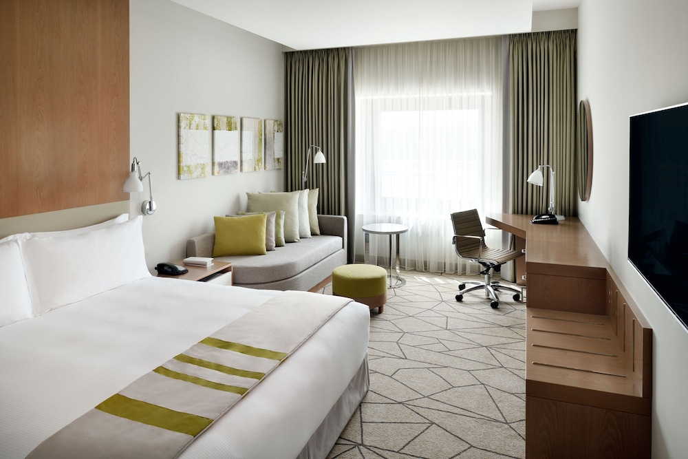 Holiday Inn & Suites Dubai Festival City by IHG — Hotel rooms in Dubai