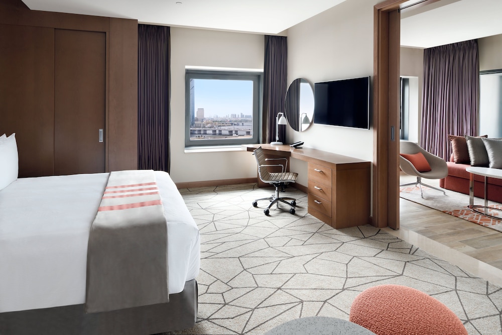 Holiday Inn & Suites Dubai Festival City by IHG — Hotel rooms in Dubai
