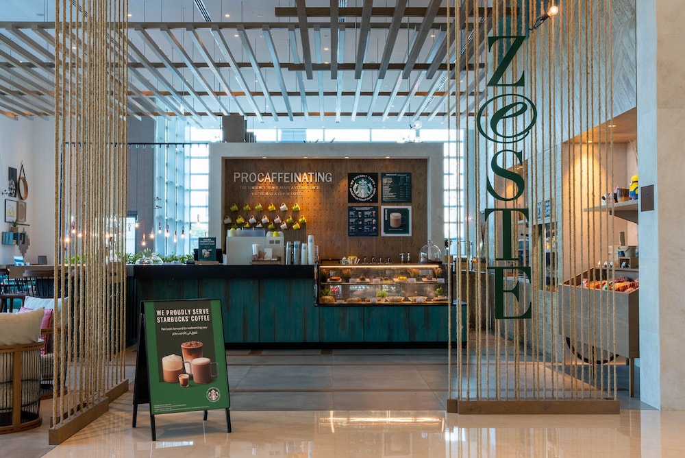 Holiday Inn & Suites Dubai Festival City by IHG — Restaurant & bars in Dubai