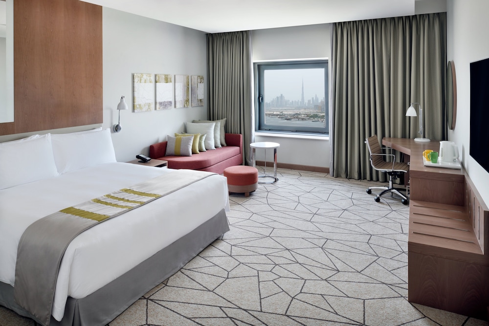 Holiday Inn & Suites Dubai Festival City by IHG — Hotel rooms in Dubai