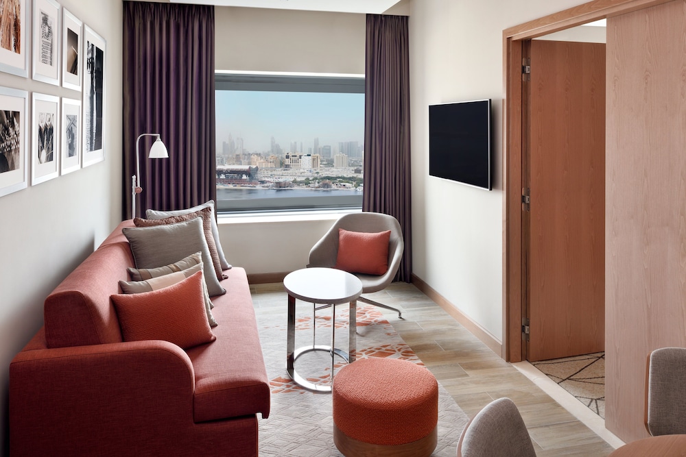 Holiday Inn & Suites Dubai Festival City by IHG — Hotel rooms in Dubai