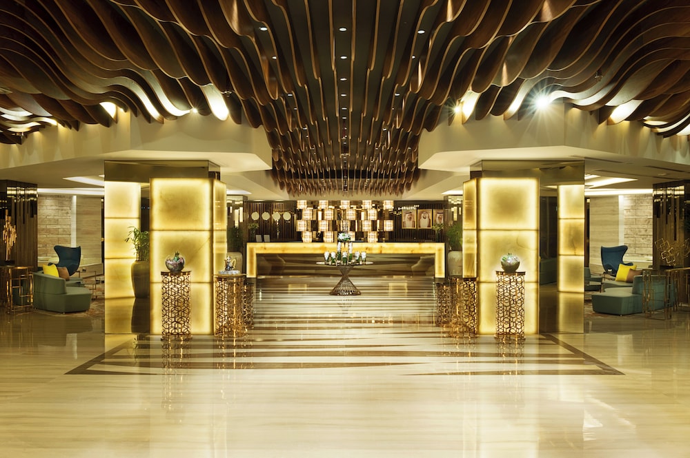 Grand Mercure Business Bay — Hotel building in Dubai