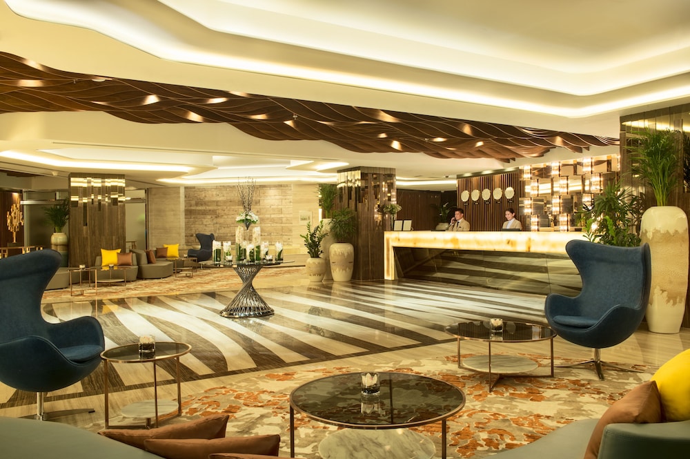 Grand Mercure Business Bay — Hotel building in Dubai