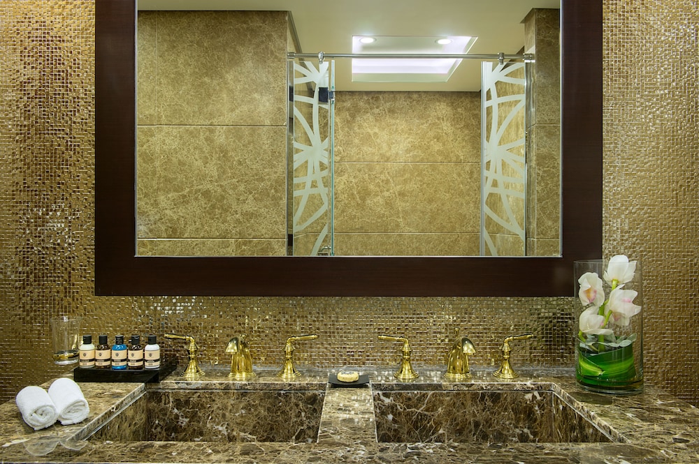 Grand Mercure Business Bay — Hotel rooms in Dubai