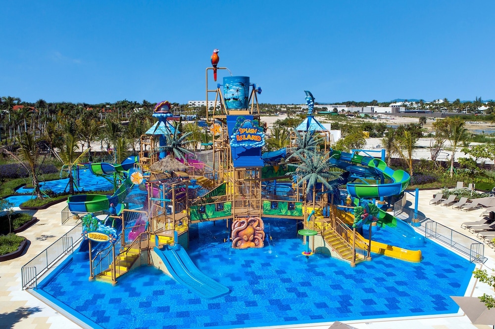 Lopesan Costa Bávaro Resort Spa & Casino - All Inclusive — Attractions for children in Bavaro, La Altagracia