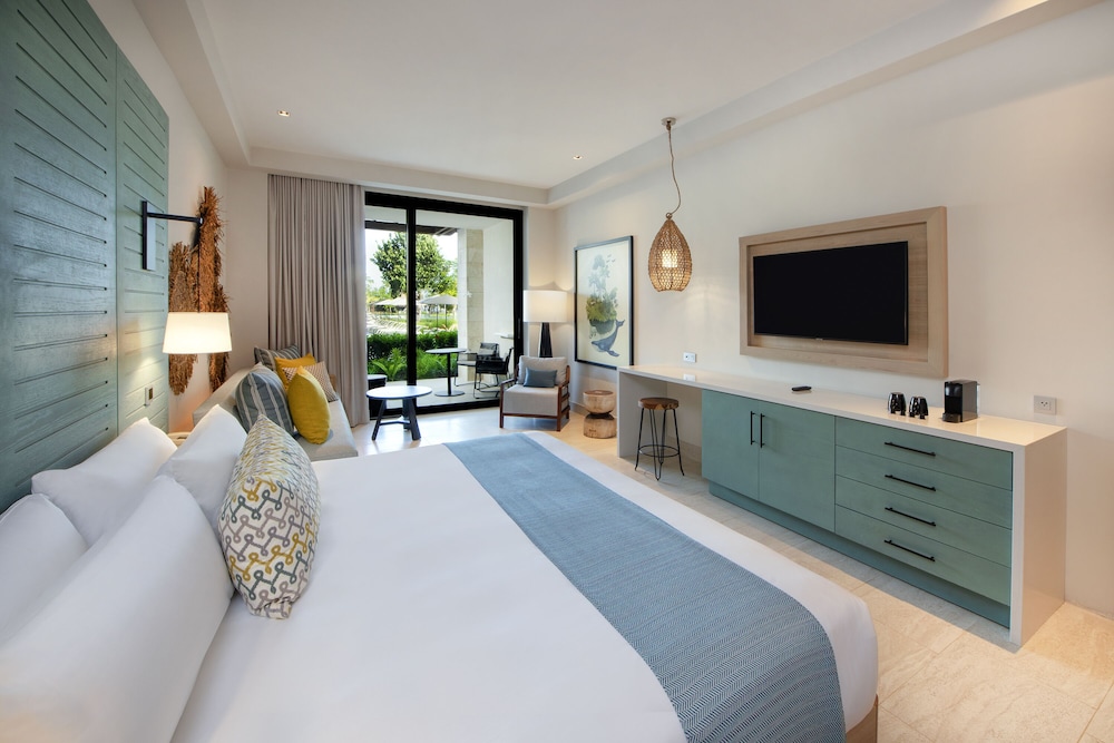 Lopesan Costa Bávaro Resort Spa & Casino - All Inclusive — Hotel rooms in Bavaro, La Altagracia