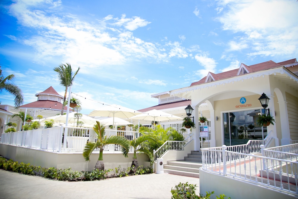 Bahia Principe Escape Aquamarine - Hyatt Inclusive Collection - Adults Only - All Inclusive — Restaurant & bars in Bavaro, La Altagracia