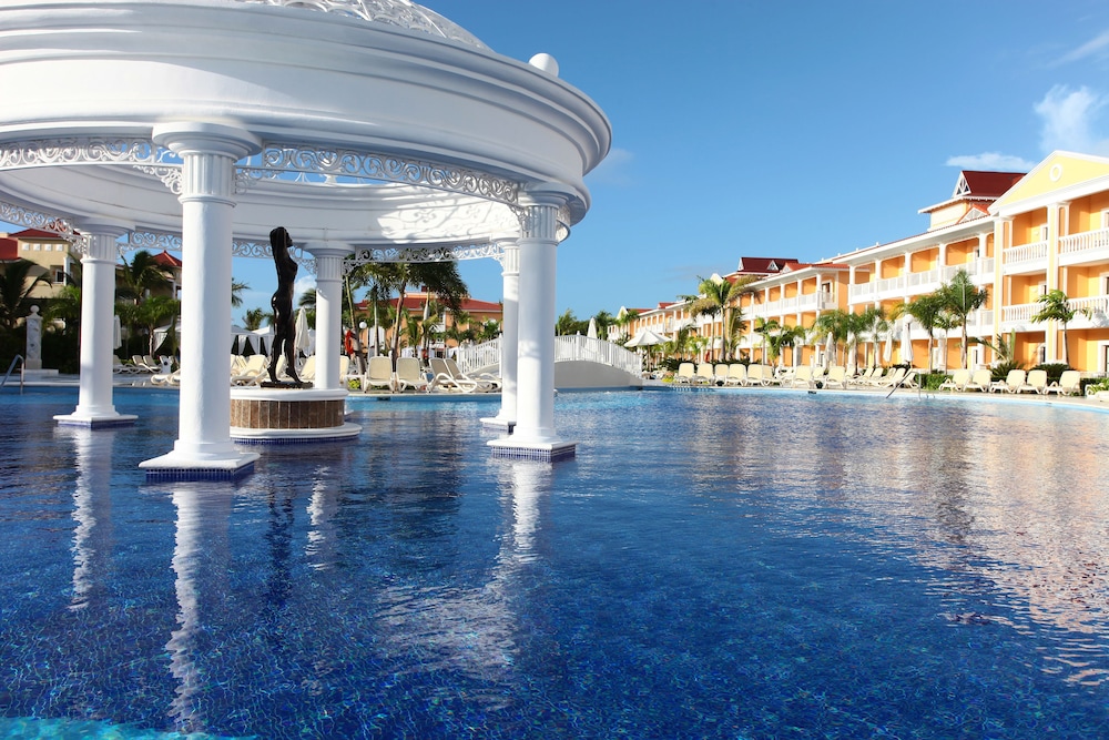 Bahia Principe Escape Aquamarine - Hyatt Inclusive Collection - Adults Only - All Inclusive — Swimming pool in Bavaro, La Altagracia