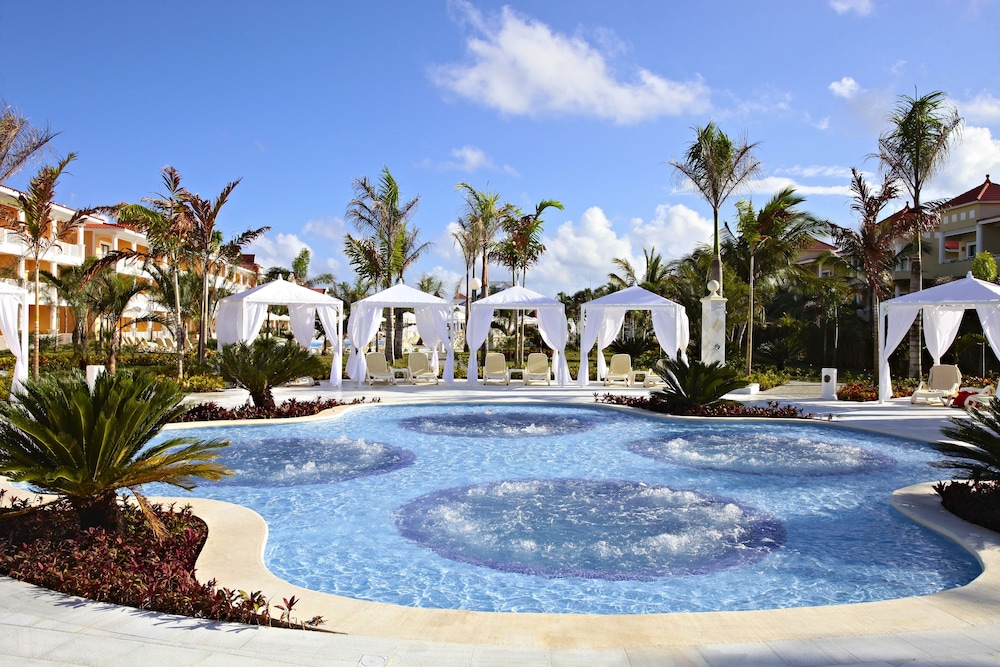 Bahia Principe Escape Aquamarine - Hyatt Inclusive Collection - Adults Only - All Inclusive — Swimming pool in Bavaro, La Altagracia