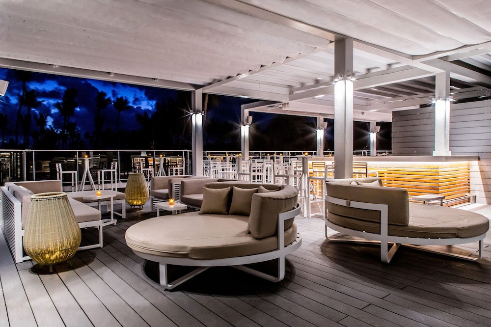 Melia Punta Cana Beach Wellness Inclusive - Adults only - All inclusive — Restaurant & bars in Bavaro, La Altagracia