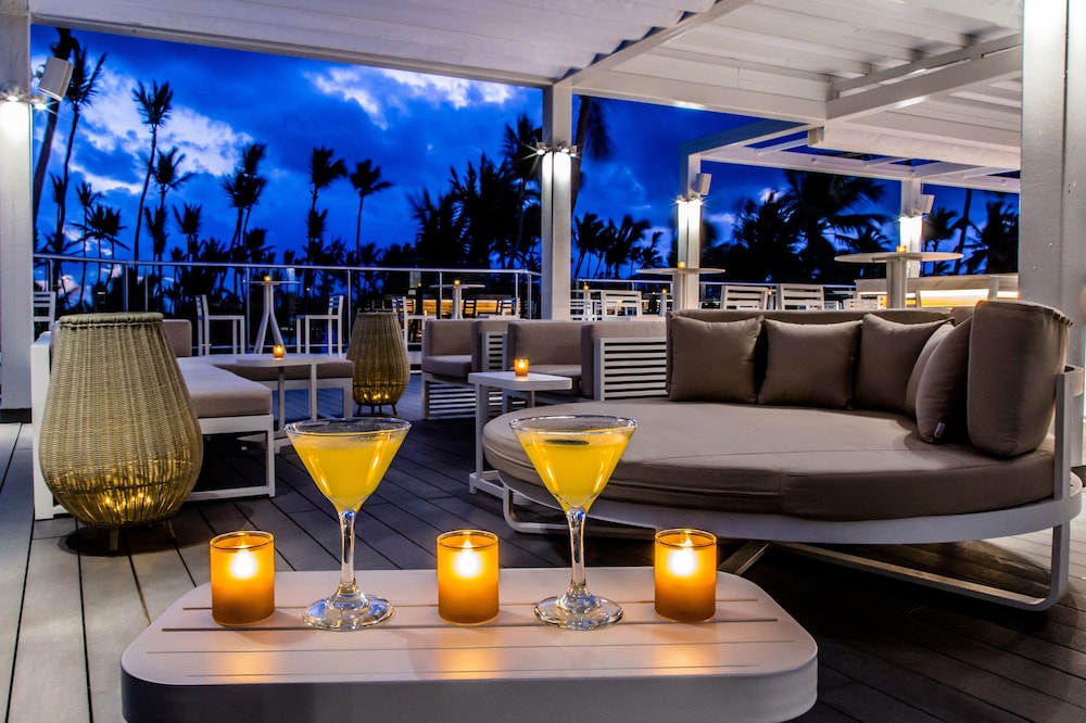 Melia Punta Cana Beach Wellness Inclusive - Adults only - All inclusive — Restaurant & bars in Bavaro, La Altagracia