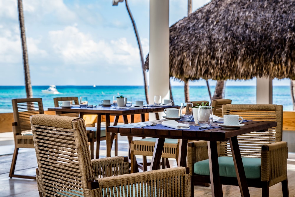 Melia Punta Cana Beach Wellness Inclusive - Adults only - All inclusive — Restaurant & bars in Bavaro, La Altagracia