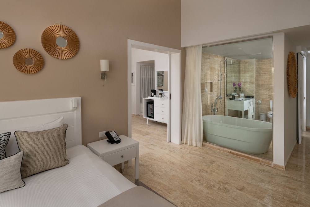 Melia Punta Cana Beach Wellness Inclusive - Adults only - All inclusive — Hotel rooms in Bavaro, La Altagracia