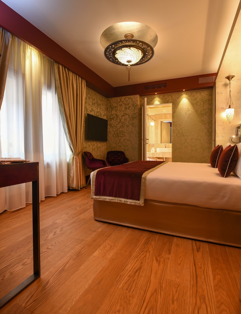 Santa Croce Boutique Hotel — Hotel rooms in Venice, Veneto