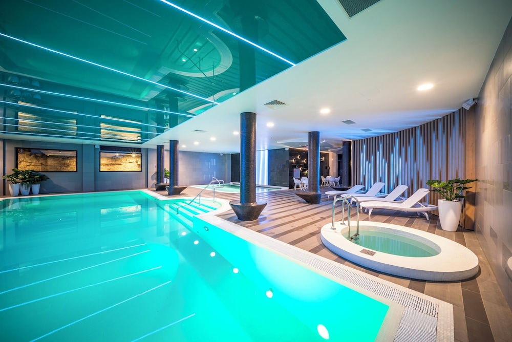 Wellton Riverside SPA Hotel