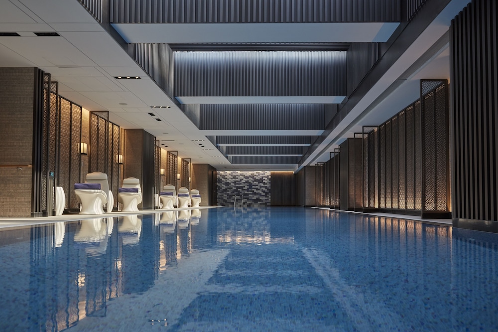 Mandarin Oriental Wangfujing, Beijing — Swimming pool in Beijing, Beijing