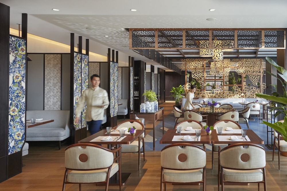 Mandarin Oriental Wangfujing, Beijing — Restaurant & bars in Beijing, Beijing