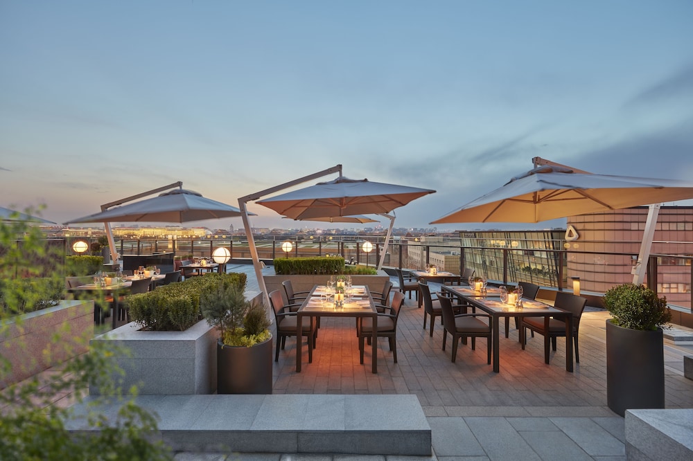 Mandarin Oriental Wangfujing, Beijing — Restaurant & bars in Beijing, Beijing