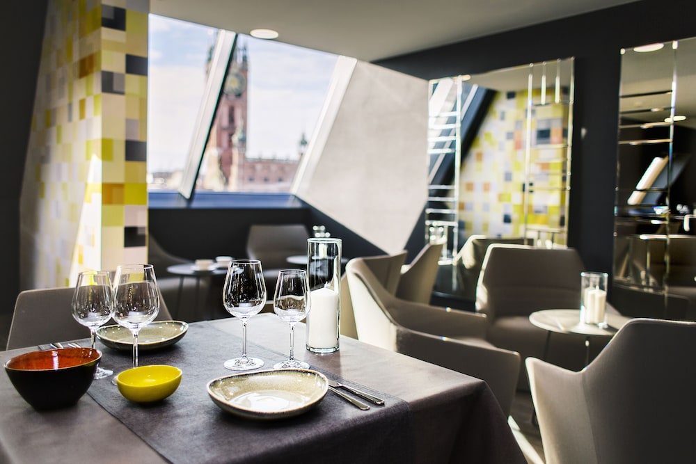 B&B HOTEL Gdańsk Old Town — Restaurant & bars in Gdansk, Pomeranian