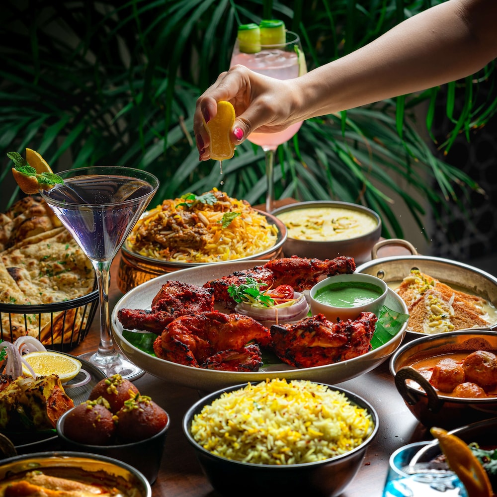 DoubleTree by Hilton Dubai Al Jadaf — Restaurant & bars in Dubai