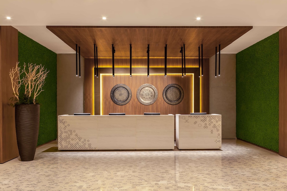 DoubleTree by Hilton Dubai Al Jadaf — Hotel building in Dubai