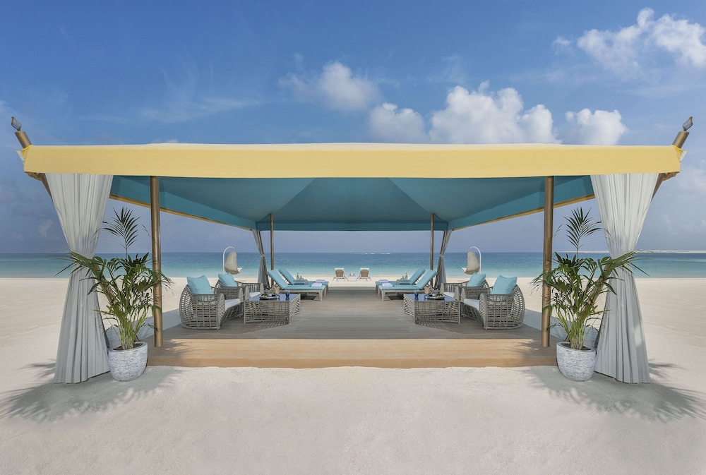 Mandarin Oriental Jumeira, Dubai — Beach in Dubai