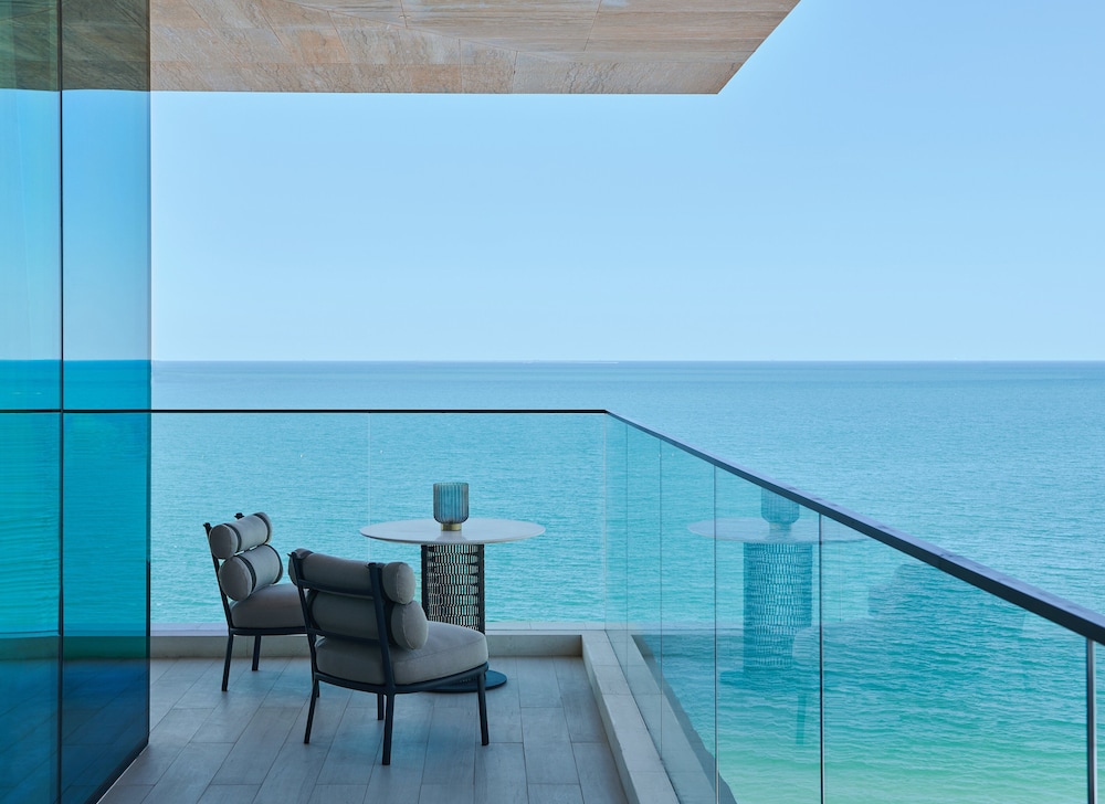 Mandarin Oriental Jumeira, Dubai — Hotel rooms in Dubai