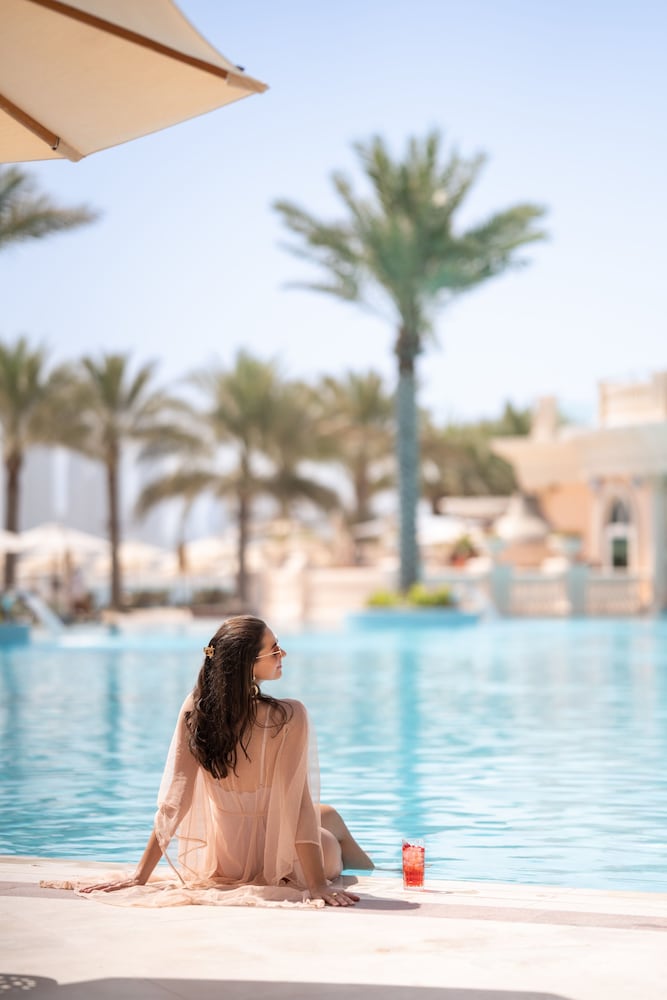 Raffles The Palm — Swimming pool in Dubai