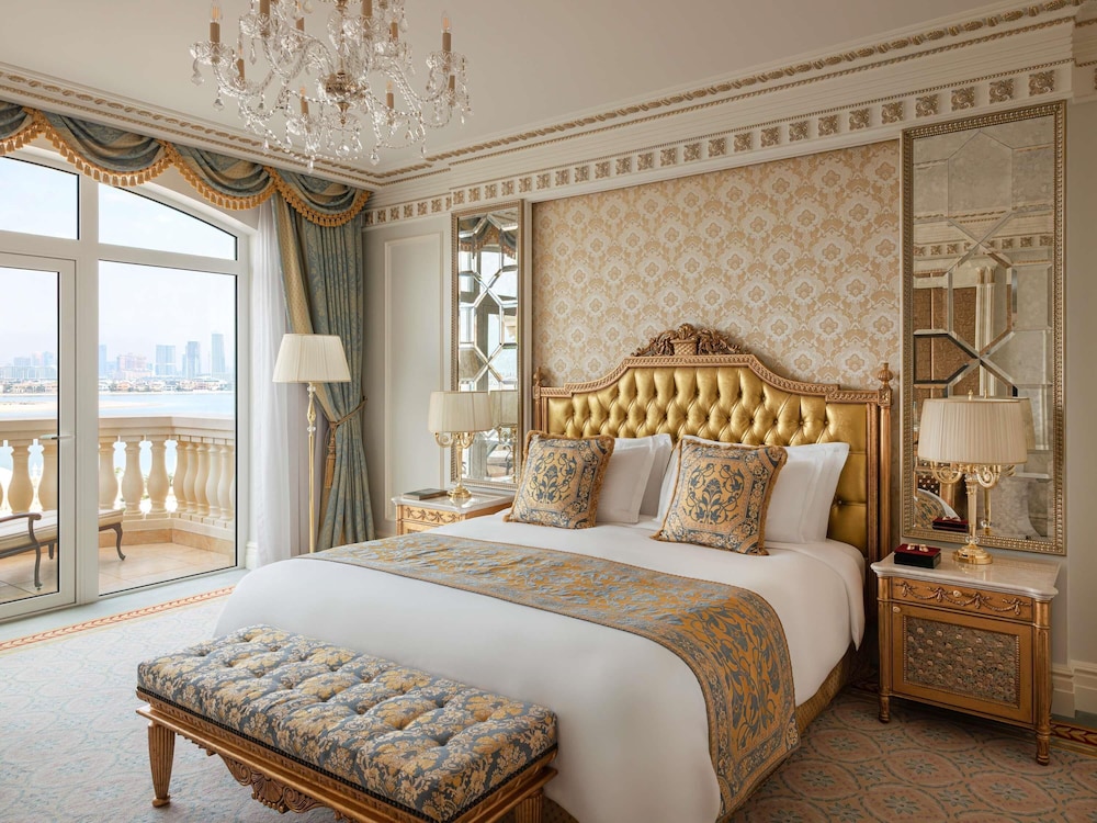 Raffles The Palm — Hotel rooms in Dubai